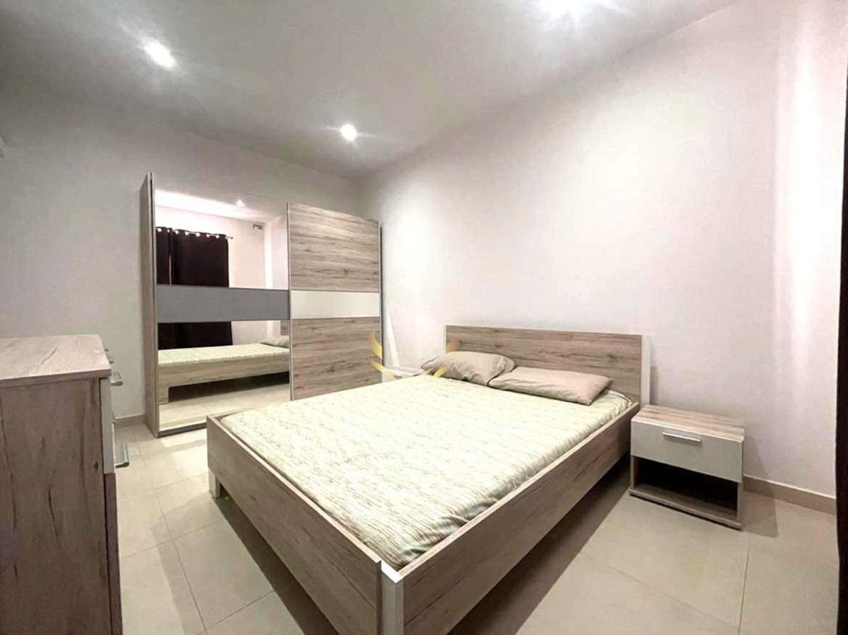 Mxk1642 - Modern 2 Bedroom Apartment In The Picturesque Fishing Village Of Марсахлок Екстериор снимка